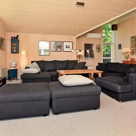 Sleeps 7 Wifi * Vejby Strand